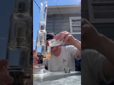 How To Clean A Bong!🤮🍃