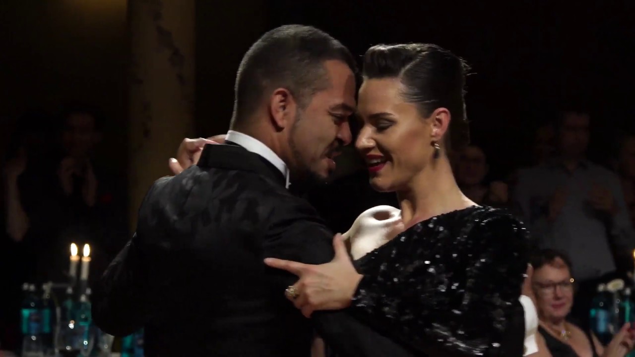 Mirella & Carlos Santos David