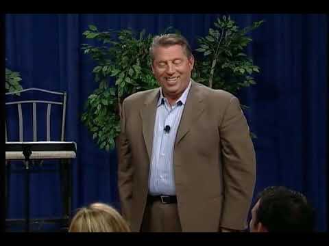 16: The Law of the Big Mo - 21 Irrefutable Laws of Leadership