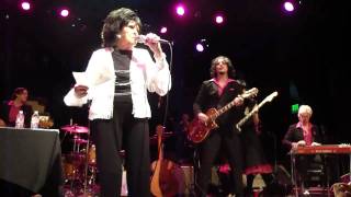 Wanda Jackson-Dust on the Bible w/Jack White and the Third Man House Band