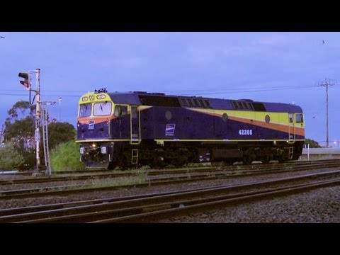 Diesel locomotive 42206 running light engine - PoathTV Railroads and Trains in Australia Part 2