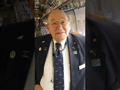 The practice barrel roll in the Dash 80