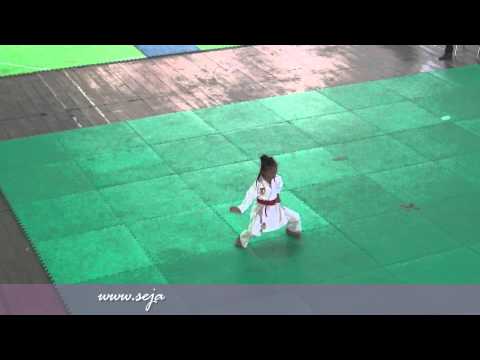 Shotokan karate kata Jion by Cut Cassey karate girls 7 years old