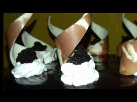 DILIGHTY CHOCOLATE AT VANILLA CAKE