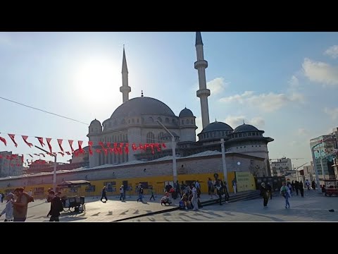 Beautiful Azan at Taksim Square Turkey #turkey #adhan #azan #quran #armaghanoonwala #taksim #square