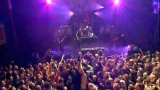 Papa. Roach. Live. And. Murderous. In. Chicago. LIFE IS A BULLET