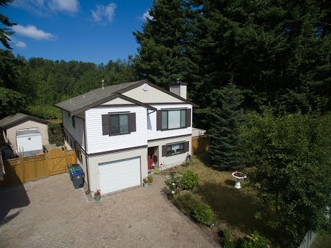 12221 80B Ave, Surrey BC