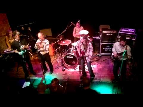 Mostband & MC PEACKY - Автостопом / Я иду.