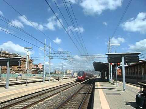 ITALO 9915 Milano Porta Garibaldi/Napoli Centrale (Firenze Rifredi 14/05/2012)