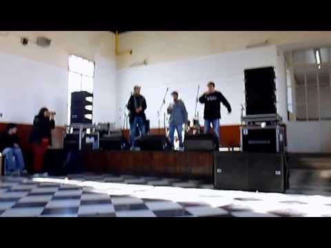 Aluckar - Prejuicios de mierda (en vivo)