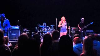 Alyssa Reid - Talk Me Down - #Winnipeg at The Garrick 2011 Live