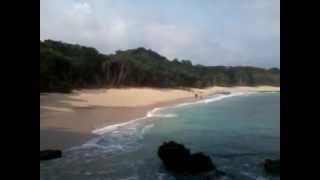 preview picture of video 'Pantai Jonggring Saloko by Suetoclub.3gp'