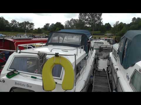 Viking 32  Centre Cockpit - Boatshed.com - Boat Ref#145375