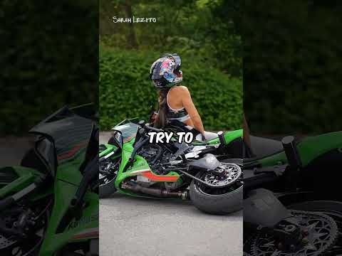 How To Lift A Heavy Bike😳😳 (🎥Sarah Lezito)