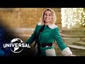 Last Christmas | Emilia Clarke's Street Performance