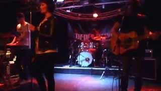 "Picture Me."- Republica @ The Craufurd Arms, Wolverton, MK 04 May 2014