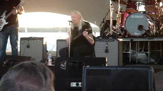 johnny winter she likes to boogie real low 07/26/2011