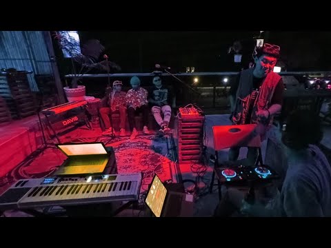 "Sayonaranasan" Live by CozyCowboys X Bugs And Roots