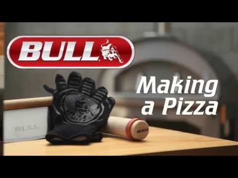 Bull Pizza Oven - Making a Pizza