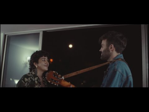 Benjamin Walker ft. Briela Ojeda - Besos de Sal