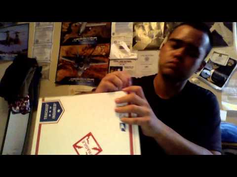 Unboxing Monogram F-84 Thunderstreaks