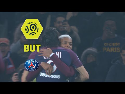 But Edinson CAVANI (21') / Paris Saint-Germain - SM Caen (3-1)  / 2017-18