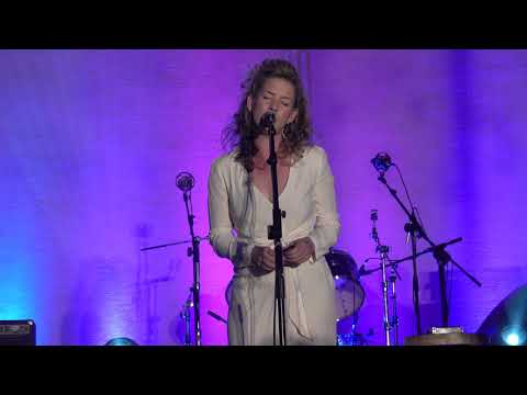 Beth Rowley - Run To The Light @ The British Country Music Festival 14-09-2019-4k