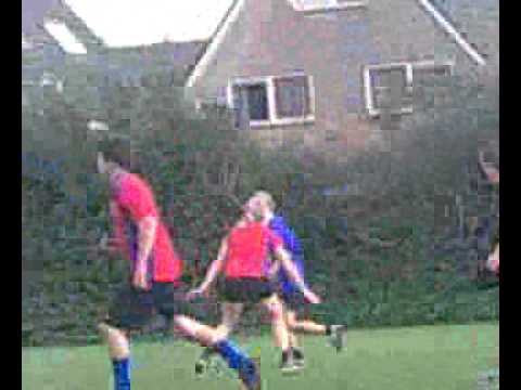 Raymond en Richard vallen in in de a1  van Fiducia