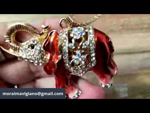 Friday night auction Featuring Mory jewelry for you to envy