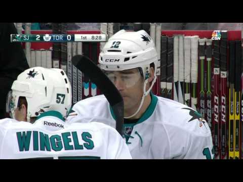 Gotta See It: Bernier takes over as Sparks heads to dressing room