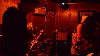 Love Spell | Death Valley Girls Live @ The Pueblo, Phoenix, AZ (03/11/17)