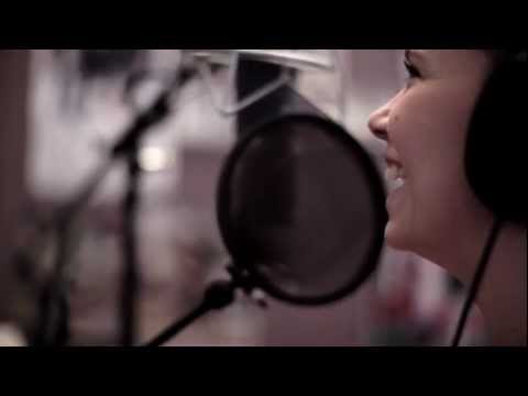 Michelle Lewis - Paris (acoustic)