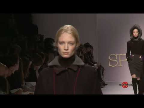 Sportmax FW2010 - Milan Fashion Week - Runway Show