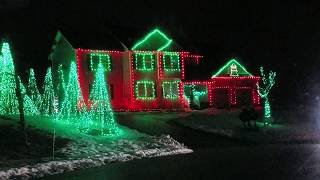 Chipmunks Christmas Song (Christmas dont be late) Hathaway Family Holiday Lights 2018 - Bangor Maine