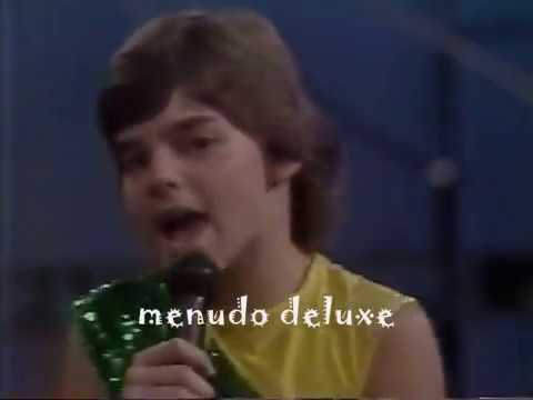 Menudo, Ricky Martin sings RAYO DE LUNA