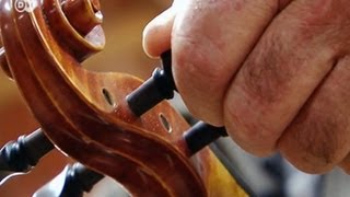 Search for the best-sounding wood | Made in Germany - Handmade