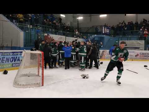 2022-03-13 Závěr finále playoff 2022 a pozápasové oslavy titulu #1