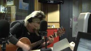 Emma Swift Sings Fleetwood Mac