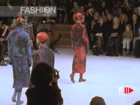 "Issey Miyake" Autumn Winter 2001 2002 4 of 5 Paris Pret a Porter by Fashion Channel