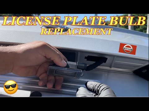 NISSAN ALTIMA LICENSE PLATE LIGHT BULB REPLACEMENT - How to Replace Altima License Plate Light Bulbs
