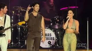 Demi Lovato &amp; Jonas Brothers - This is Me (Live on Jonas 20 Tour)