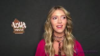 A Loud House Christmas - Interview w/ Ella & Mia Allan, Lexi DiBenedetto, and Sophia Woodward! video