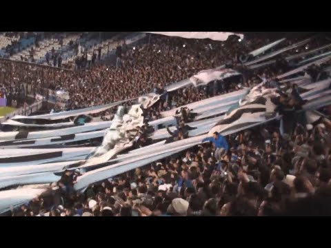 "Independiente, Vos Sos Un Cagón" Barra: La Guardia Imperial &bull; Club: Racing Club