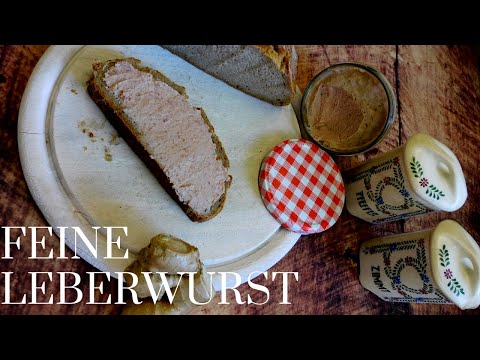 Feine Leberwurst im Glas.  Profi Metzger Ralf
