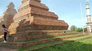 Download lagu suasana pagi hari alun alun kejaksan / kabupaten Cirebon. mp3 Download lagu suasana pagi hari alun alun kejaksan / kabupaten Cirebon. mp3