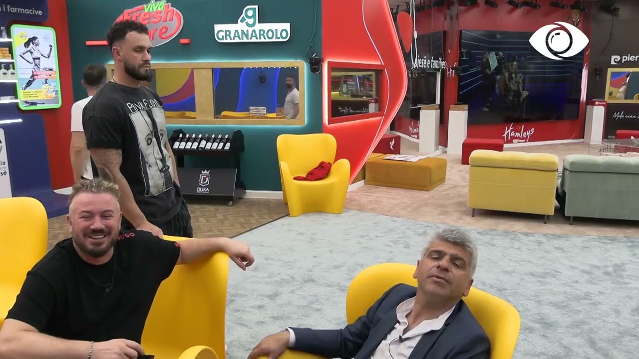 Banorët e rinj shohin dhe komentojnë shfaqjen e banorëve të vjetër