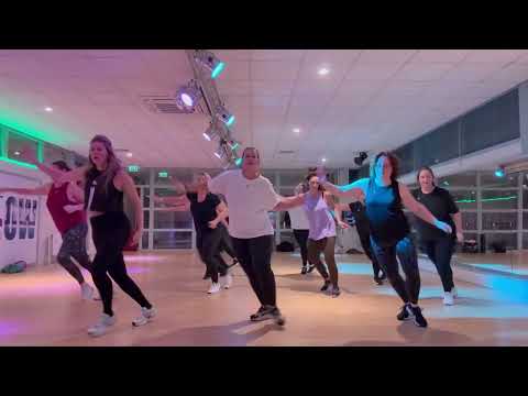 ZUMBA: DEMBOW DE FAVELA