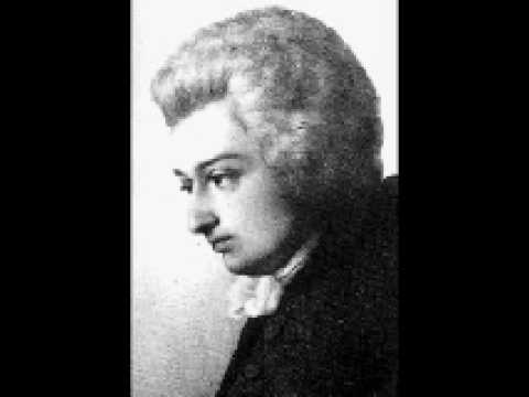 Maria Yudina plays Mozart Concerto No. 23 in A Major (2/3)