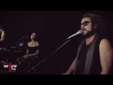 Jim James - World's Smiling Now (Live at WFUV)