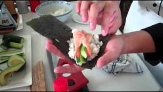 preview picture of video 'Basic Sushi - Handrolls'